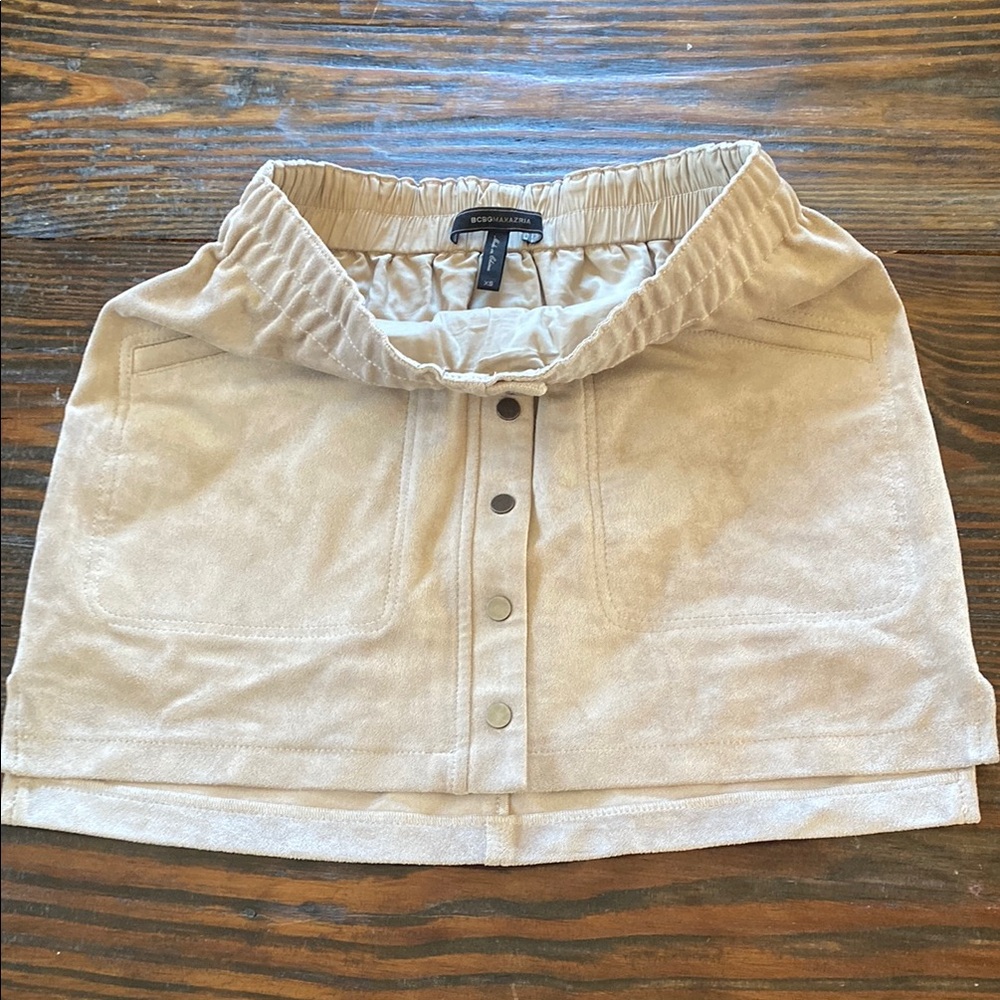 BCBG Maxazria Button-Front Skirt faux suede tan size xs
